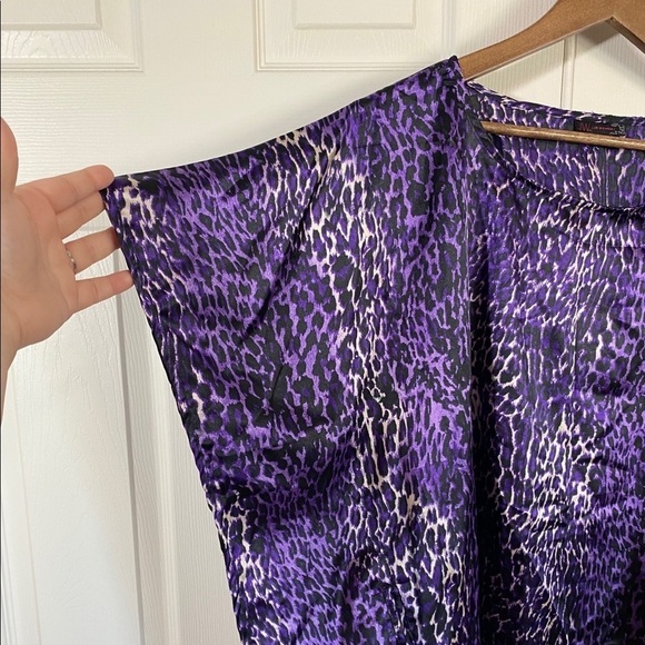 JW Woman - Purple Satin Leopard Print Poncho - Picture 5 of 9
